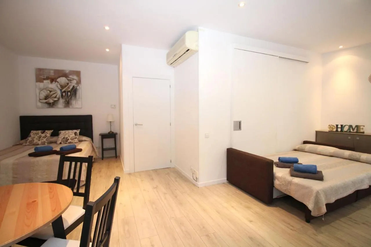 Habitaciones Luminosas Barcelona Bed and breakfast